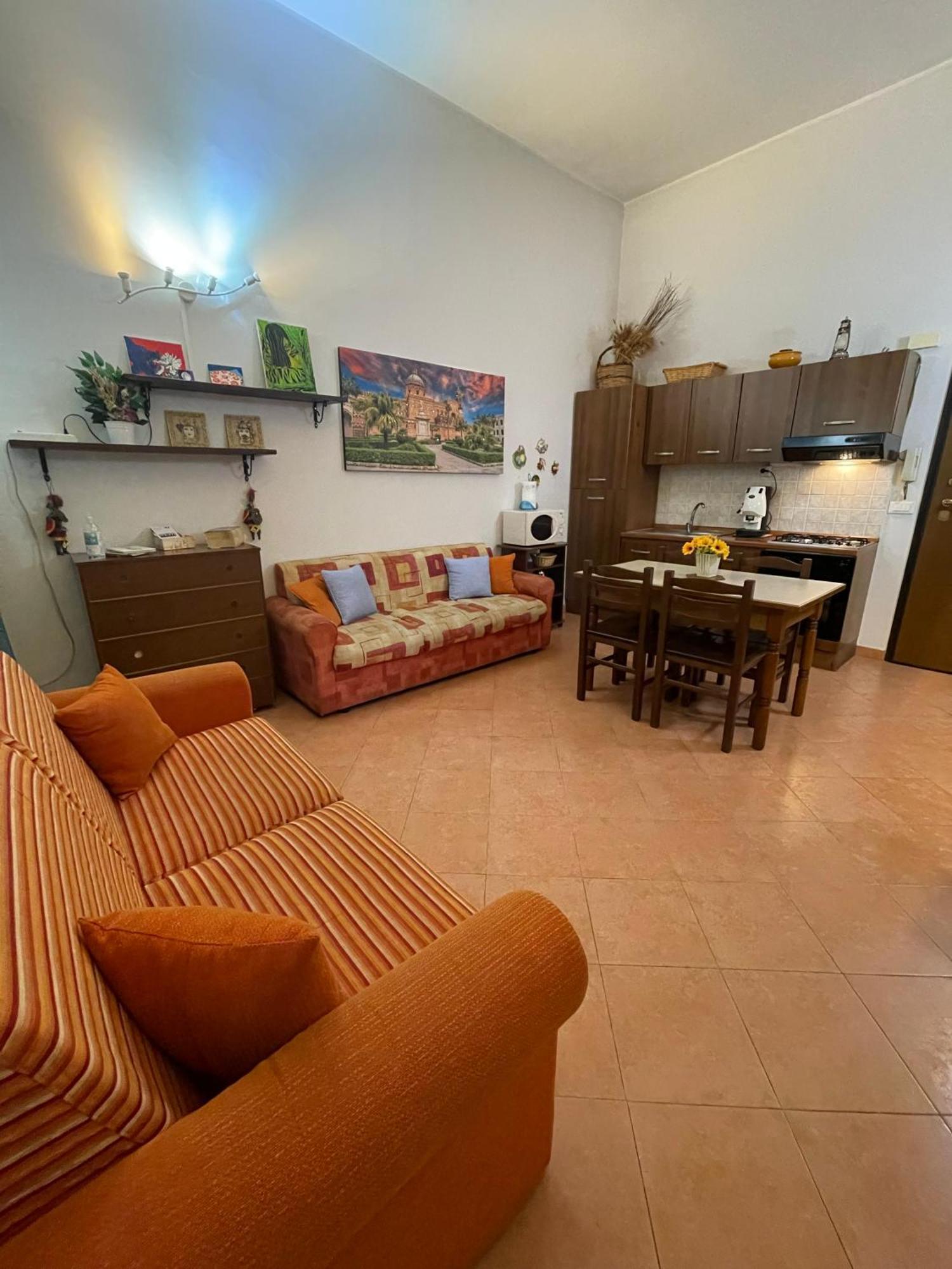 Ferienwohnung Hola Cathedral House Cadorna Palermo Exterior foto
